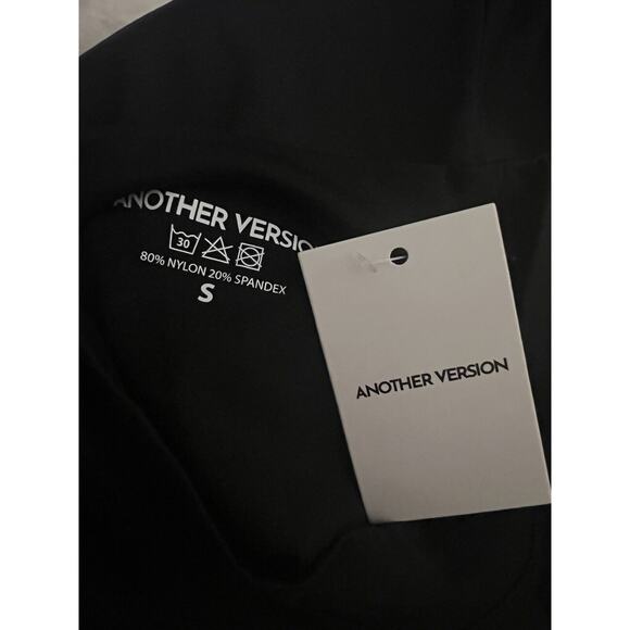 Another Version Second Skin Tee Short Sleeve Black Small - Picture 4 of 4
